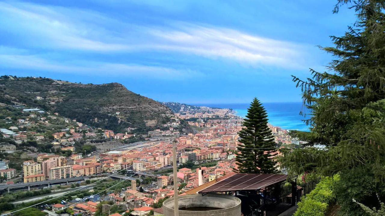 La Tana Del Tasso Ventimiglia Acomodação com café da manhã Exterior foto